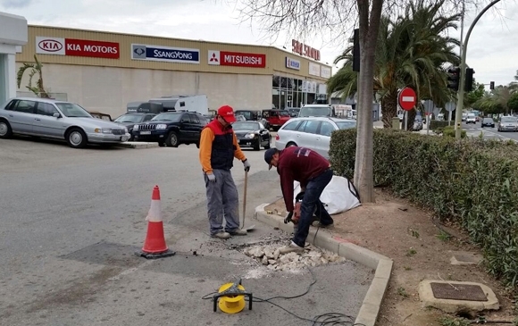 Aigües d’Altea instal·la hidrants en la zona de tolerància industrial de Cap Blanc