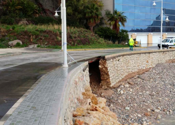 Infraestructures inicia les obres de reparació del front litoral en la cala de La Barreta del Mascarat