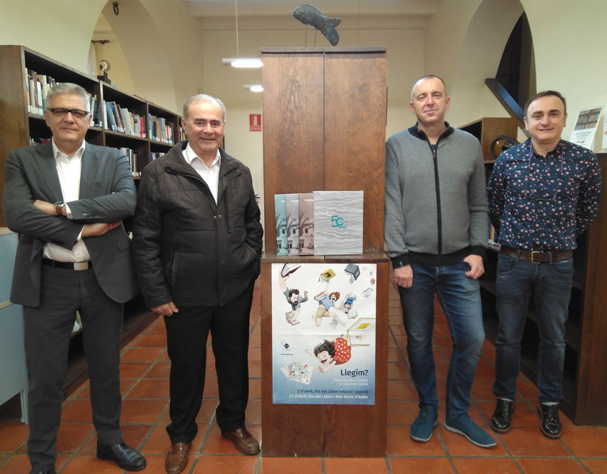 Caixaltea lliura tres exemplars de l’obra ‘Caixaltea, 50 anys i més’ a les biblioteques municipals