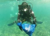 Nueva acción de limpieza del fondo marino de la bahía de Altea