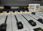 Ràdio Altea para su actividad durante el mes de agosto para renovar toda la programación