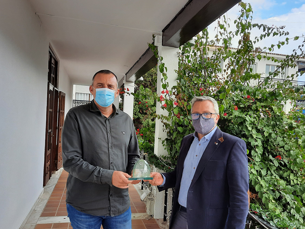Altea rep l’Iglú Verd d’Ecovidrio que premia l’esforç de l’hostaleria i la implicació de l’Ajuntament amb el reciclatge
