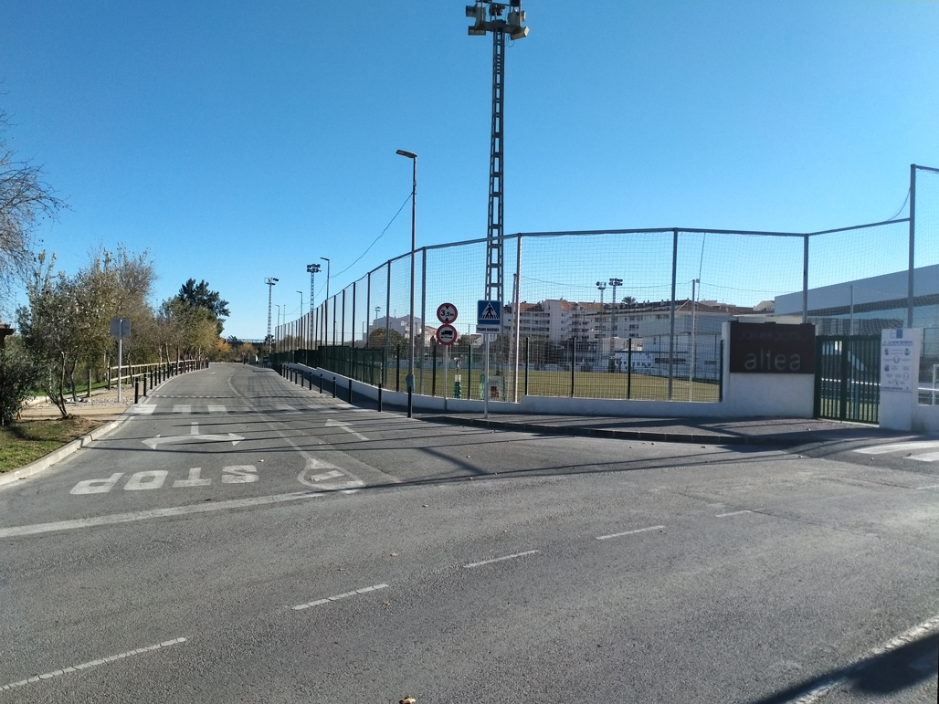 Deportes recomienda a los usuarios de la Ciudad Deportiva utilizar el aparcamiento del río Algar