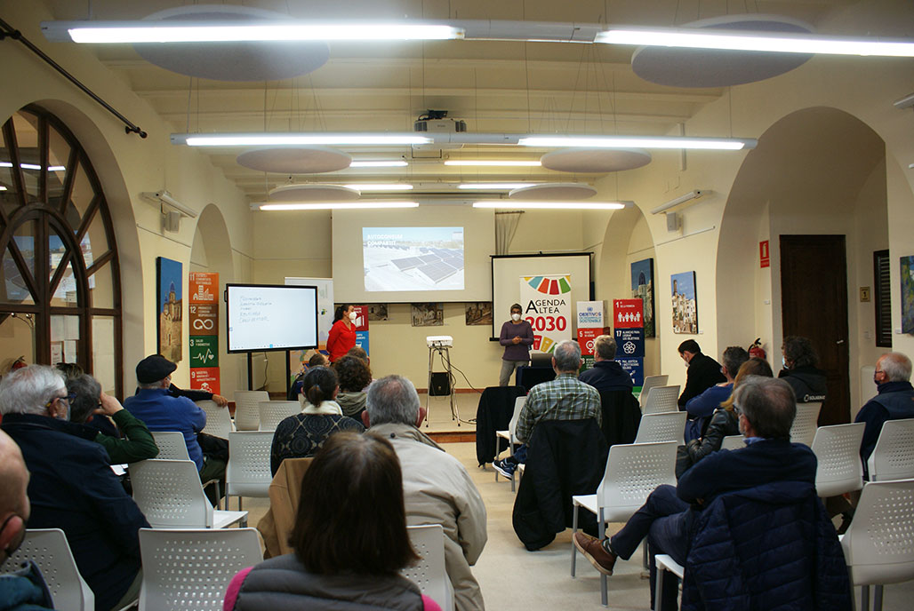 Altea va celebrar el primer taller formatiu per a la creació d’una Comunitat Energètica Local
