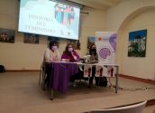 La Casa de Cultura va celebrar ahir una conferència  sobre la Història del Feminisme. La lluita de les dones pels seus drets, a càrrec de Rocío Raya Galvín, agent d'igualtat de SORORIS
