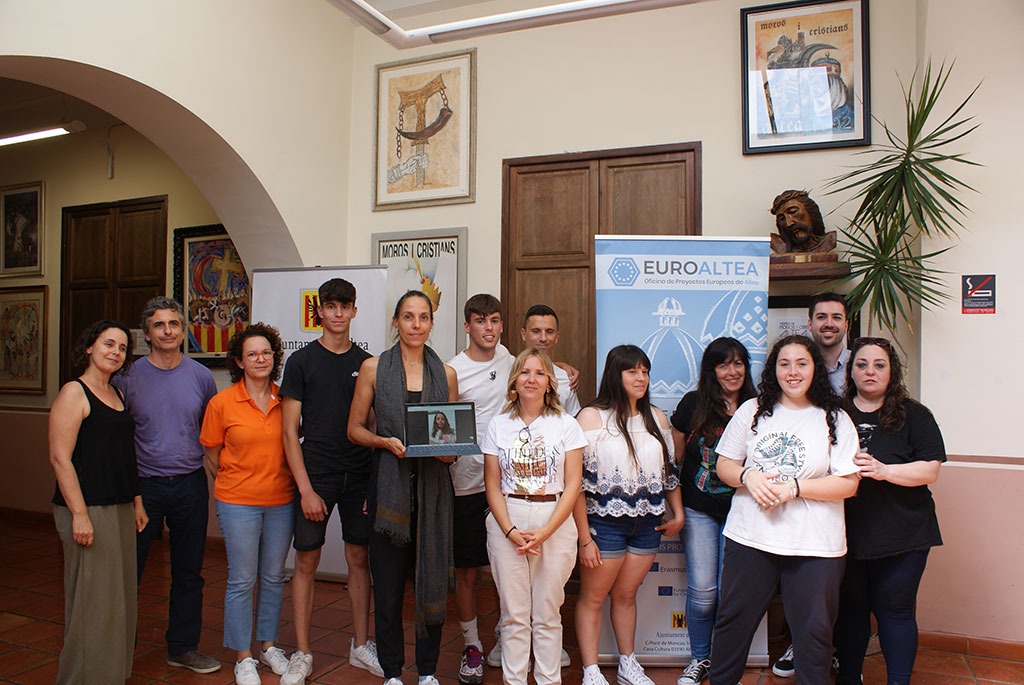 Sis estudiants del IES Bellaguarda participaran en la mobilitat Erasmus+ Financial Alliteration