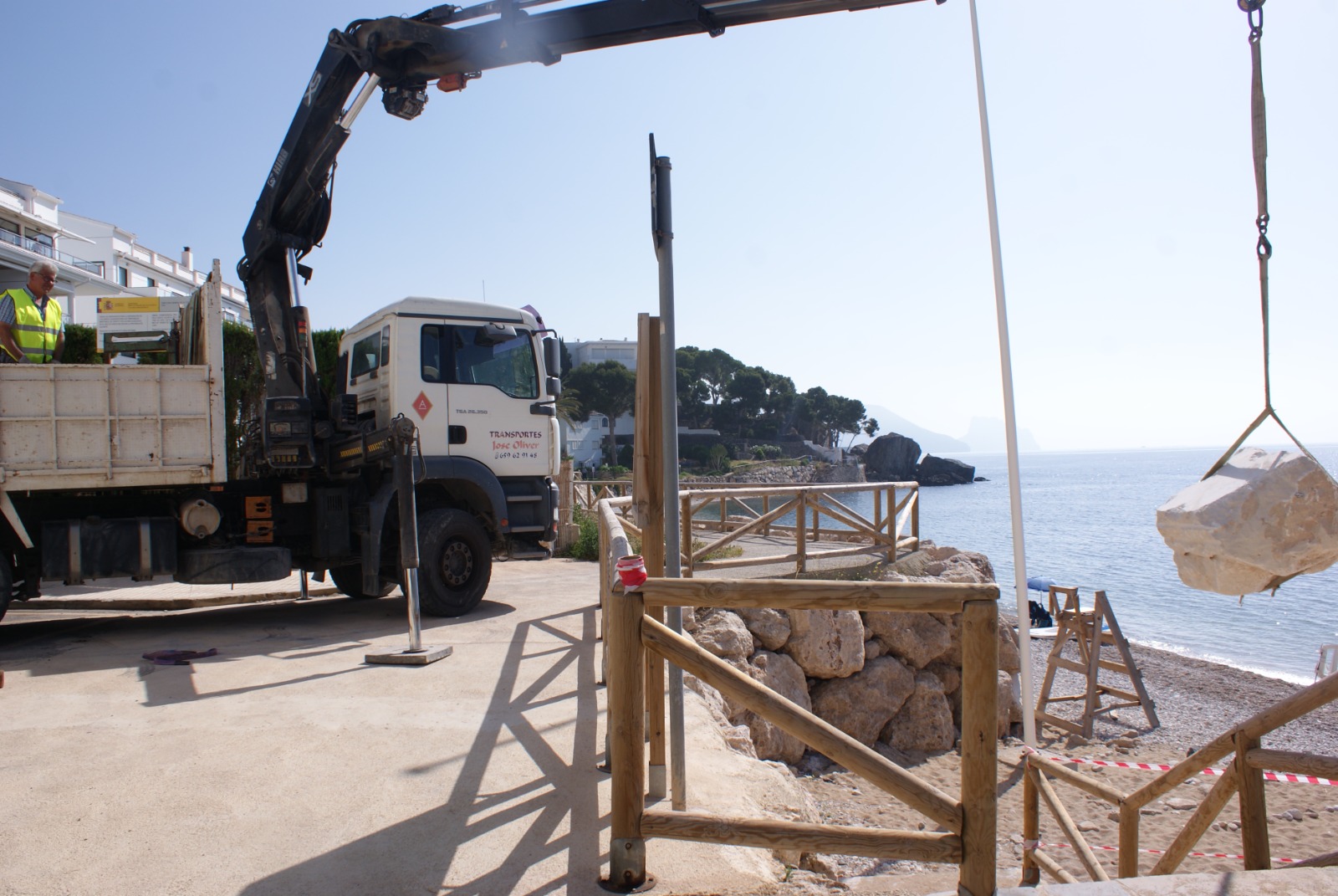 Comencen les obres de reparació de l’escullera de Cap Negret