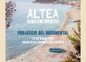 El dissabte 21 de gener, a les 19h a Palau Altea, es projectarà el documental d'Alejandro Blasco “Altea, la Casa de la Mar”. Una pel•lícula que tracta de la transformació econòmica i l'evolució social d'Altea des dels anys 60 del segle passat fins a l'actualitat. L’entrada és lliure i gratuïta.