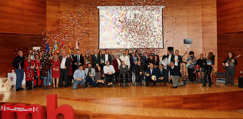 La UMH galardona al Ayuntamiento de Altea por la organización del Campeonato de España Universitario de Vela 2022