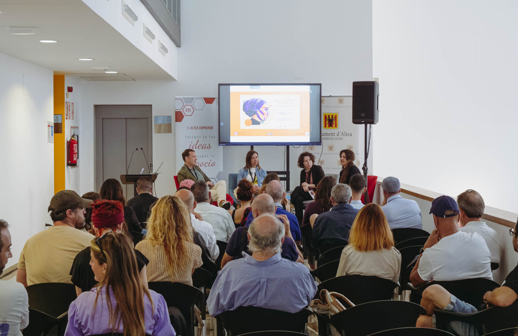 El Palau Altea celebra amb èxit ‘Crea i Emprén en Taronja: El món de l’art digital i NFTs’