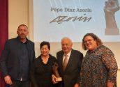 L'escultor Pepe Azorín, alteà d'adopció, reconegut amb el premi Maisonnave de la Universitat d'Alacant