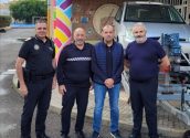 Amb l'objectiu d'inculcar valors de respecte, convivència i responsabilitat per reduir accidents i crear un entorn vial més segur, la Policia Local d'Altea ha realitzat 2 jornades d'educació viària als IES Bellaguarda i Altaya. En el transcurs de la formació, l'edil de Trànsit i Seguretat Ciutadana, Deo Sánchez, ressaltava que l'educació viària als instituts és fonamental perquè promou una cultura de seguretat entre els joves.