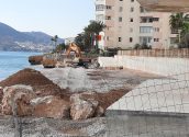 Comencen les obres que donen continuïtat al camí de vianants de la Platja de Cap Negret