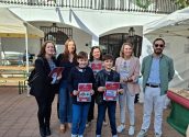 Éxito del Mercado de Navidad, que un año más se ubicó en la plaza del Ayuntamiento de Altea. Del 6 al 8 de diciembre, el tradicional Mercado de Navidad, abrió las numerosas actividades programadas a Altea con motivo de las fiestas de Navidad. Durante la inauguración se hizo entrega de los premios del concurso de Postales de Navidad hechas por el alumnado de Altea.