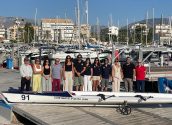 La Corporació Municipal, amb l'edil d'Esports Sara Soler al capdavant, s'ha reunit amb l'equip de Rem Femení del Club Nàutic Altea per a desitjar-li sort en el campionat europeu que tindrà lloc els dies 7, 8 i 9 d'octubre en Manavgat, Antalya, Turquia. L'equip el componen Inma Barranco, Emily Marín, Bárbara González i Sonia Boubeta. Corporació Equip rem web
