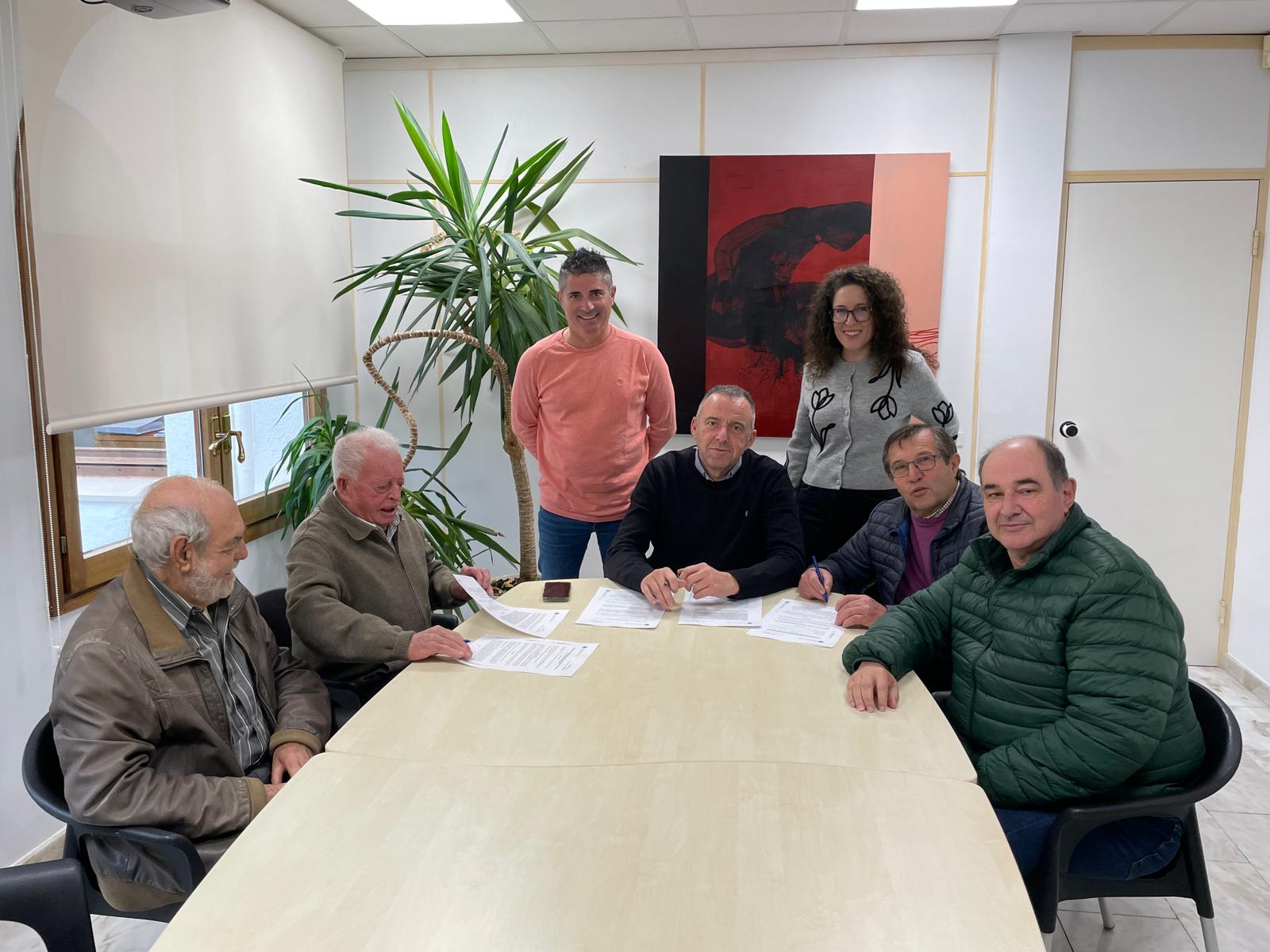 Agricultura inverteix més de 24.000 euros en la conservació del patrimoni hídric i el reg tradicional Agricultura inverteix més de 24.000 euros en la conservació del patrimoni hídric i el reg tradicional