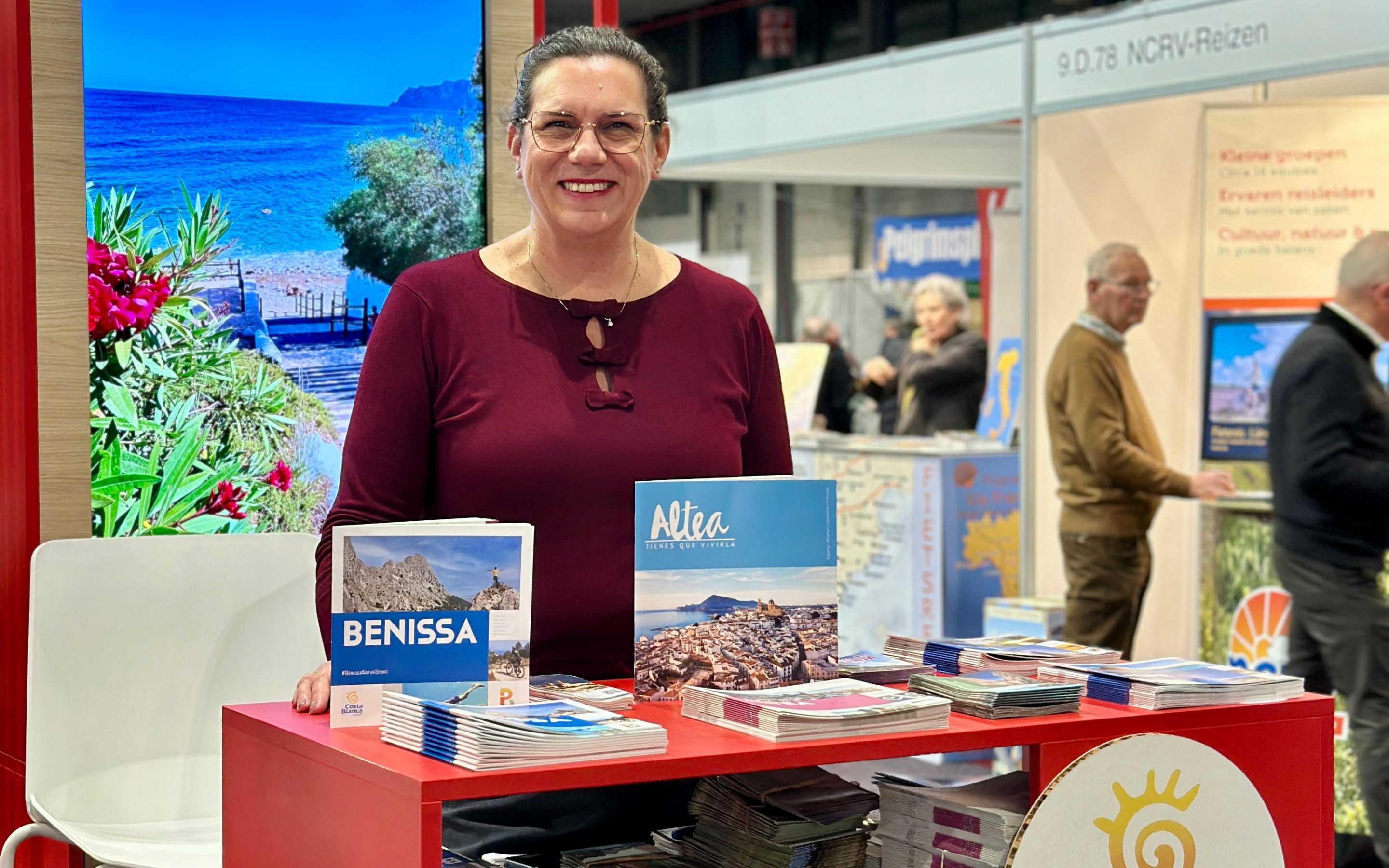 Altea participa per quarta vegada en la fira de turisme d’Utrecht junt amb la Costa Blanca, sota el paraigua de Turespaña. El municipi acudix a este important aparador internacional per a reforçar el seu posicionament en el mercat neerlandés, posant el focus en el ciclisme, el senderisme i la desestacionalització com a pilars de la seua oferta.